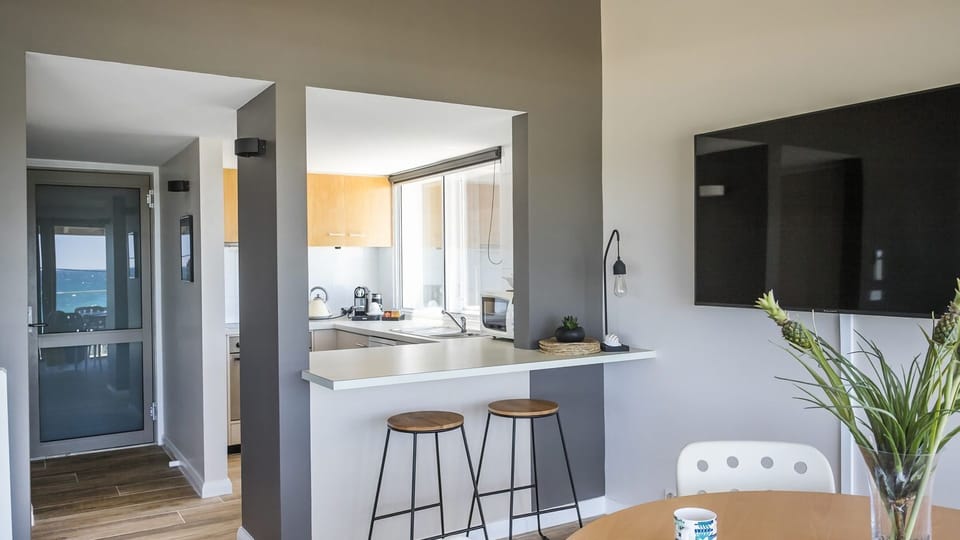 Unit 2 Dining room 