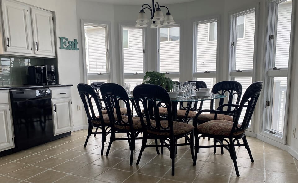 Plenty of room for the family and friends overlooking the garden.