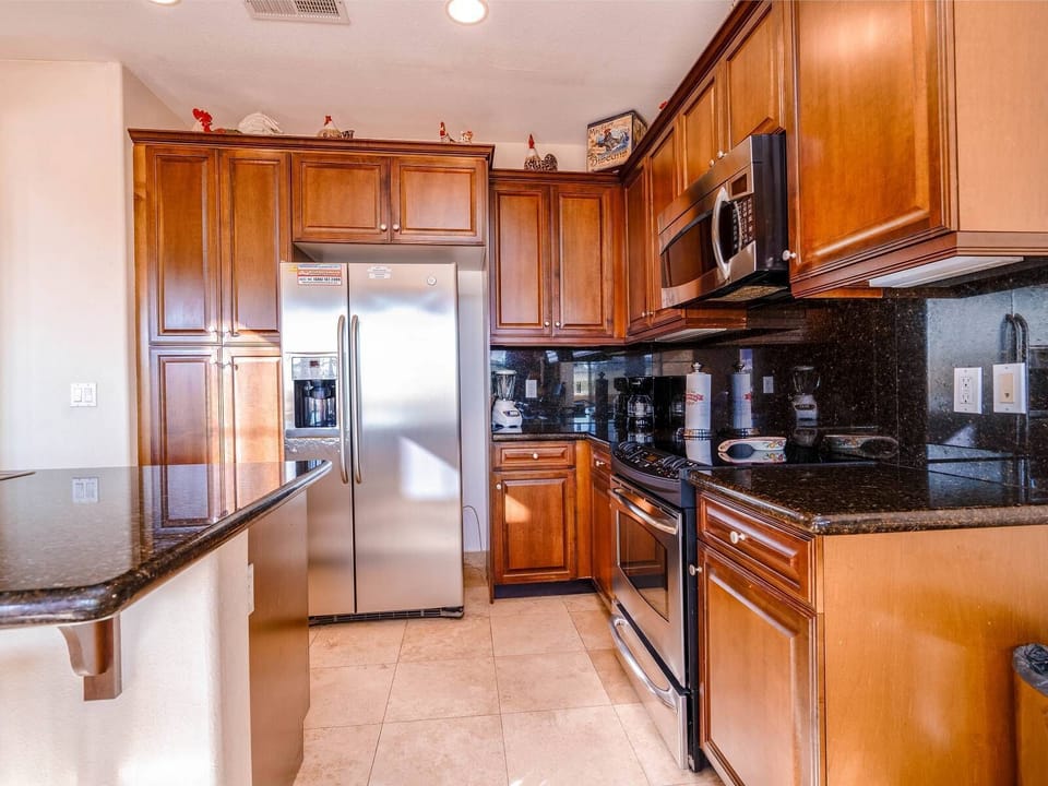 El Dorado Ranch San Felipe Vacation Rental Condo 501 - Kitchen with island