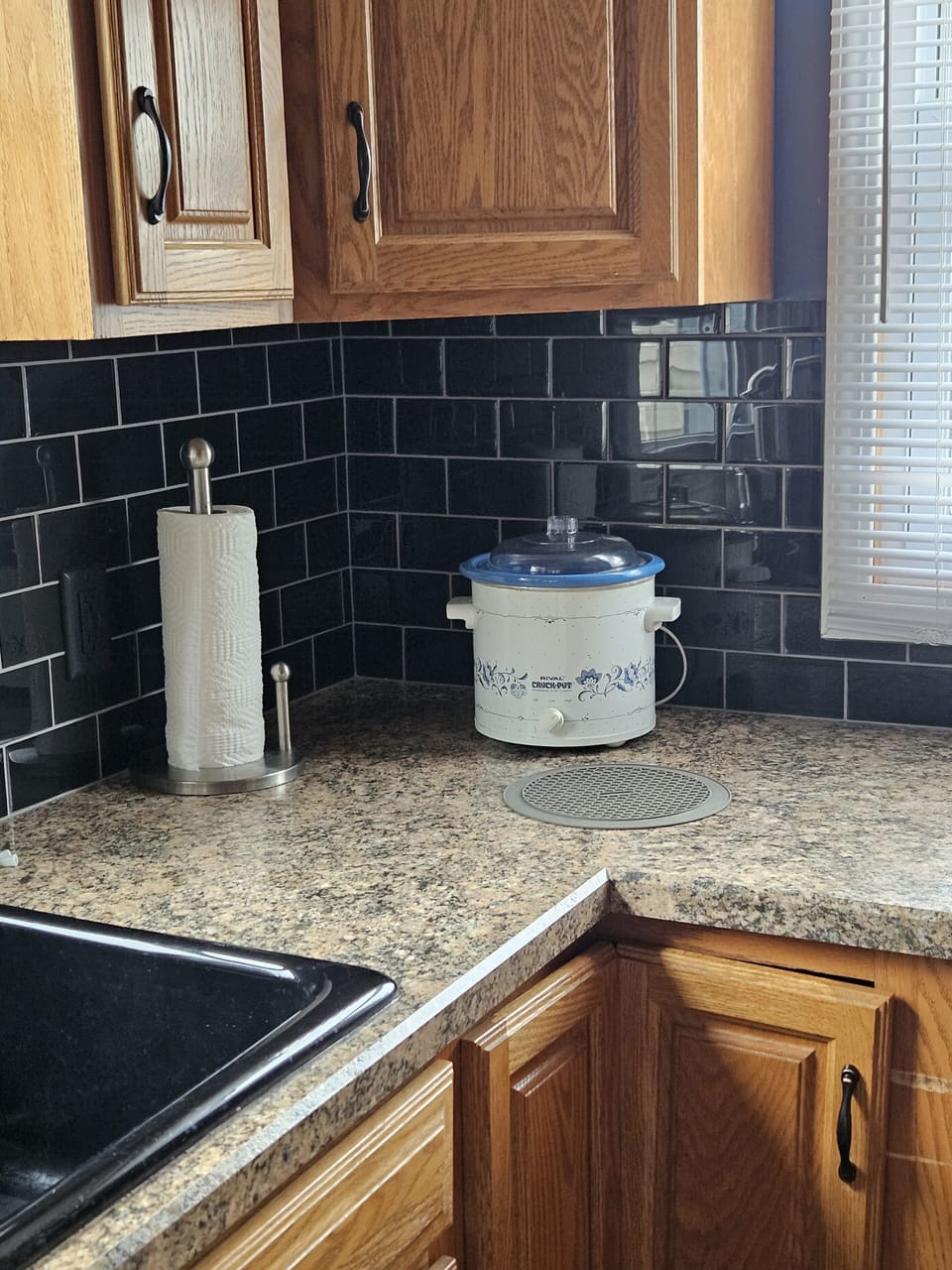 Corck-pot available.