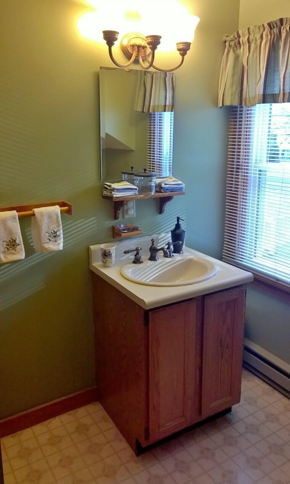 Second floor full bath with shower. 