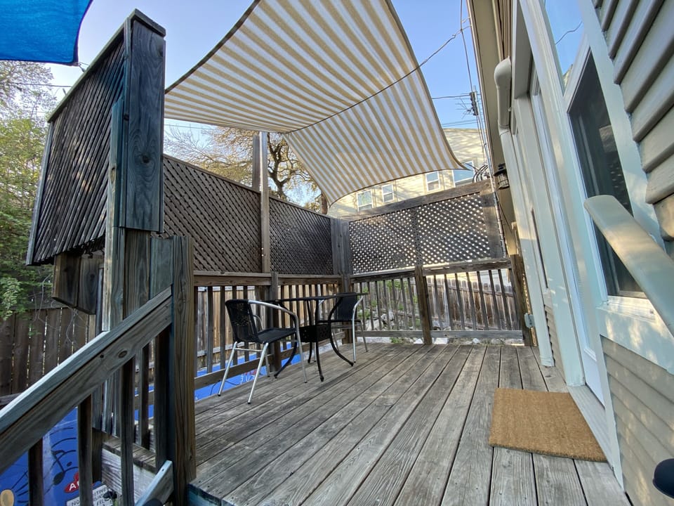 Upper deck with bistro set.