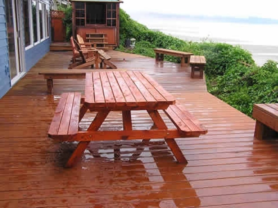Ocean front deck and hot tub.