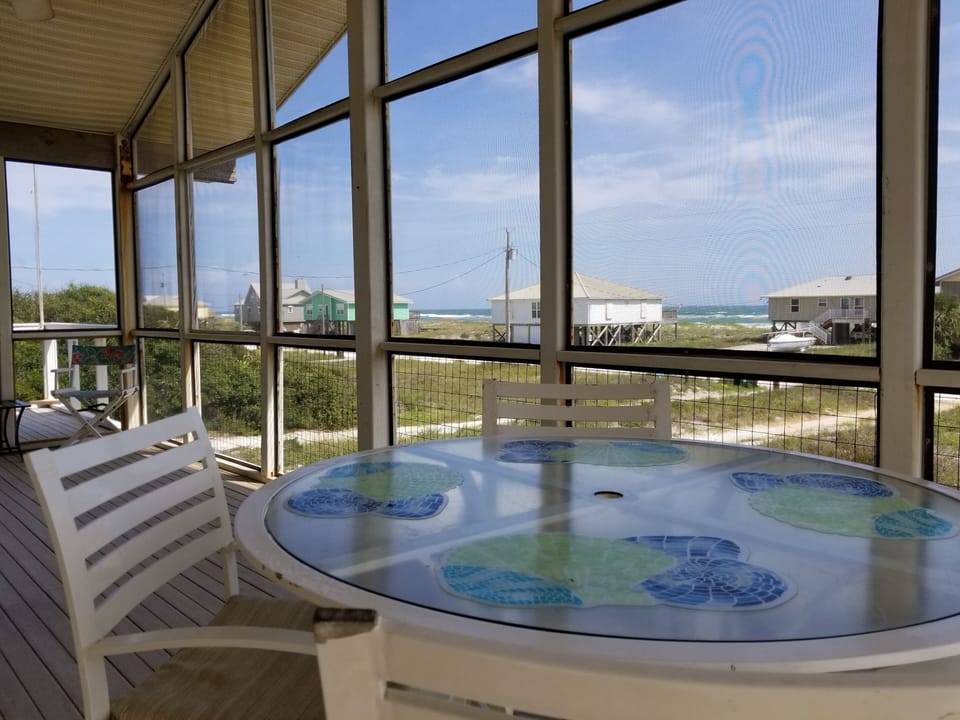 Nice gulf views without the beachfront prices! Sit relax and dine with a view.