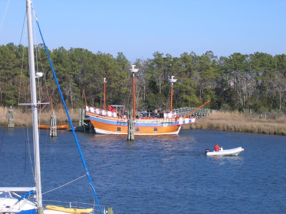 Elizabeth II across the harbor