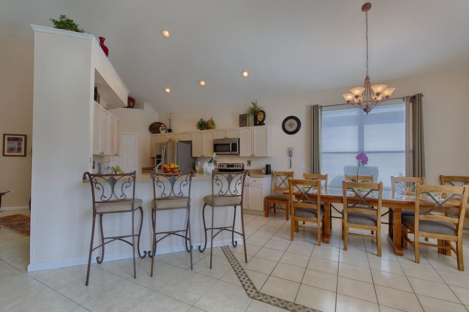 Formal & Informal Dining