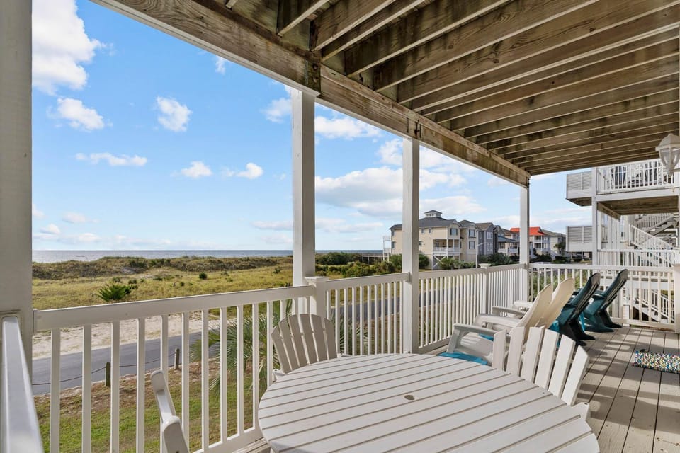unobstructed ocean views from furnished shaded deck