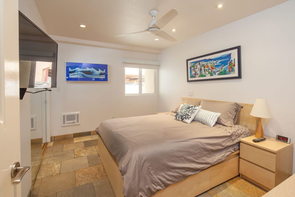 Second bedroom