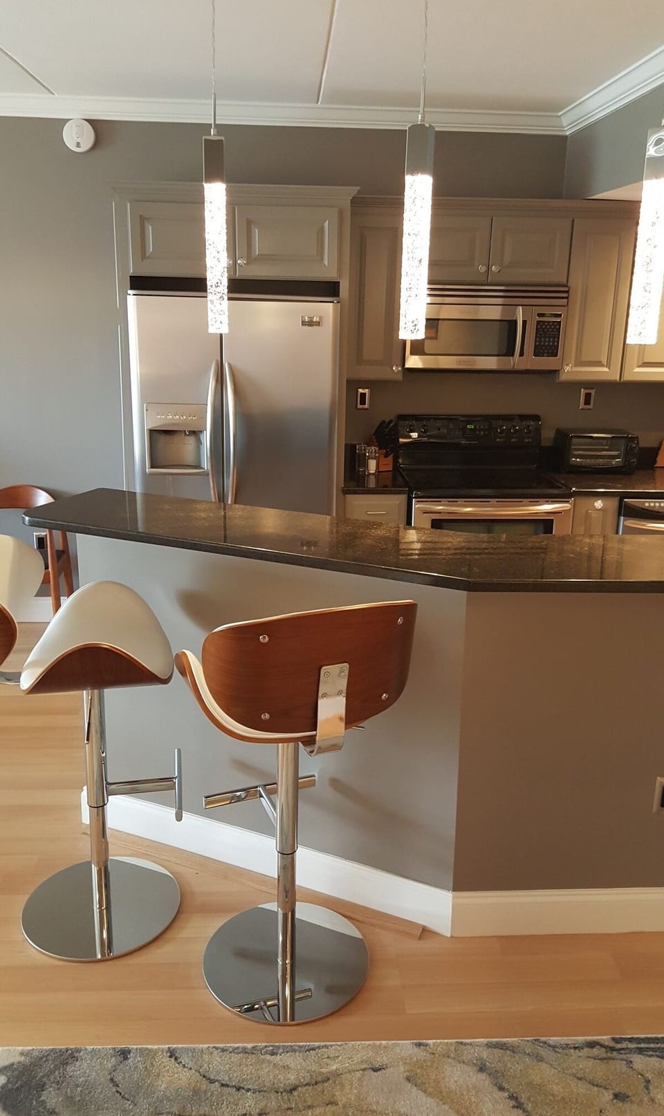 Kitchen: pots, pans, utensils, barware, plates, glasses (wine, martini, etc)