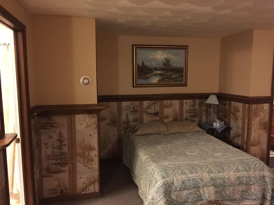 Full Size Bed