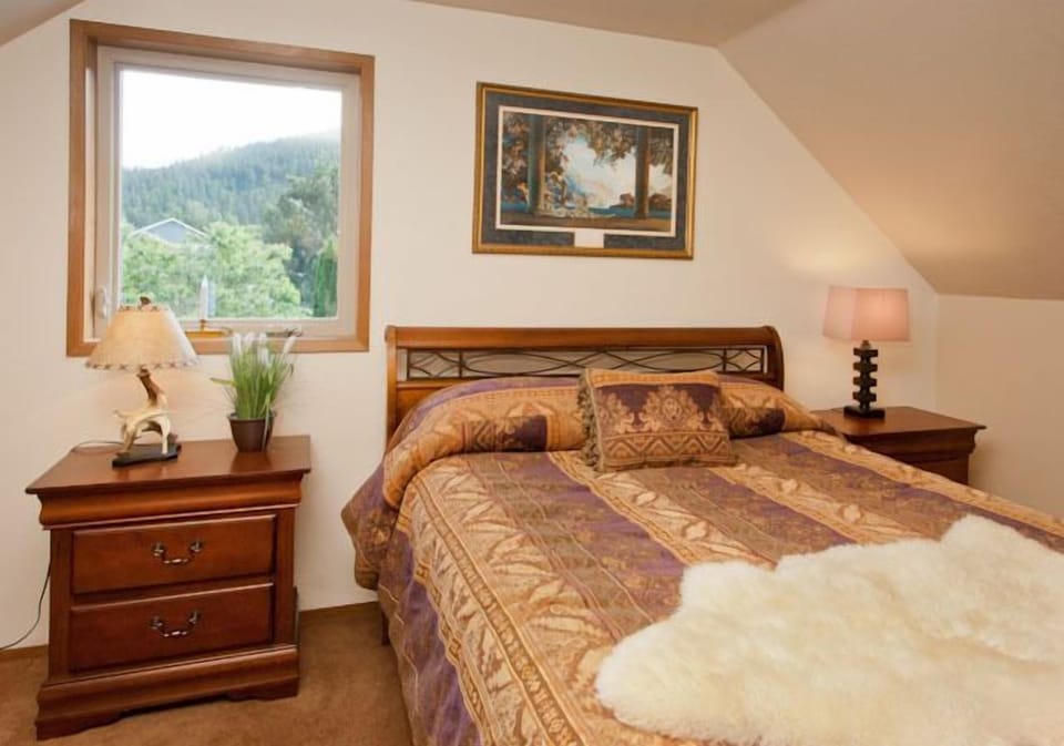 Bedroom #1
