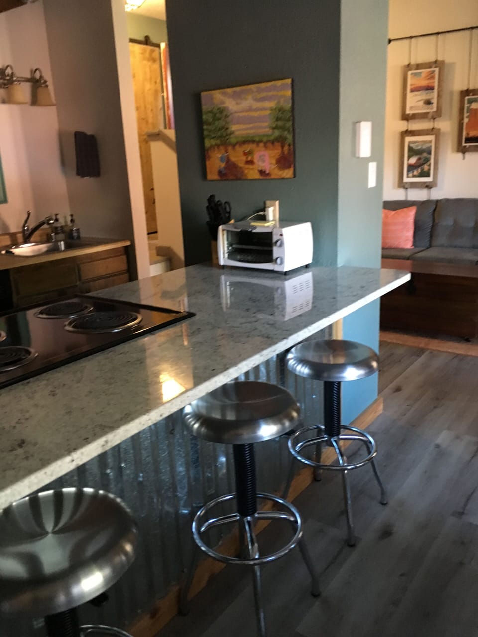 Another look at the breakfast bar.