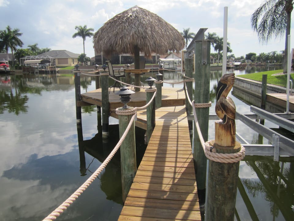 Walkway to Tiki Hut