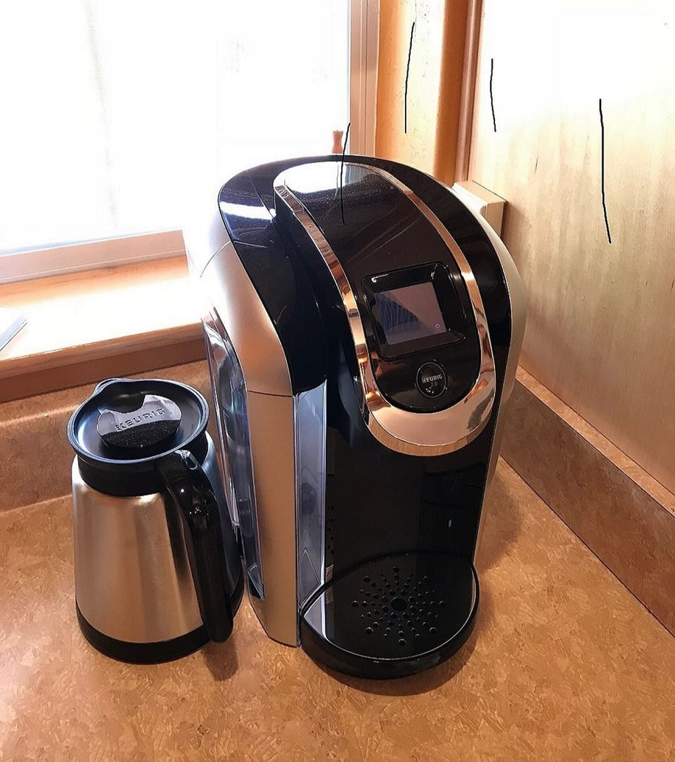 A Keurig K475 coffee maker