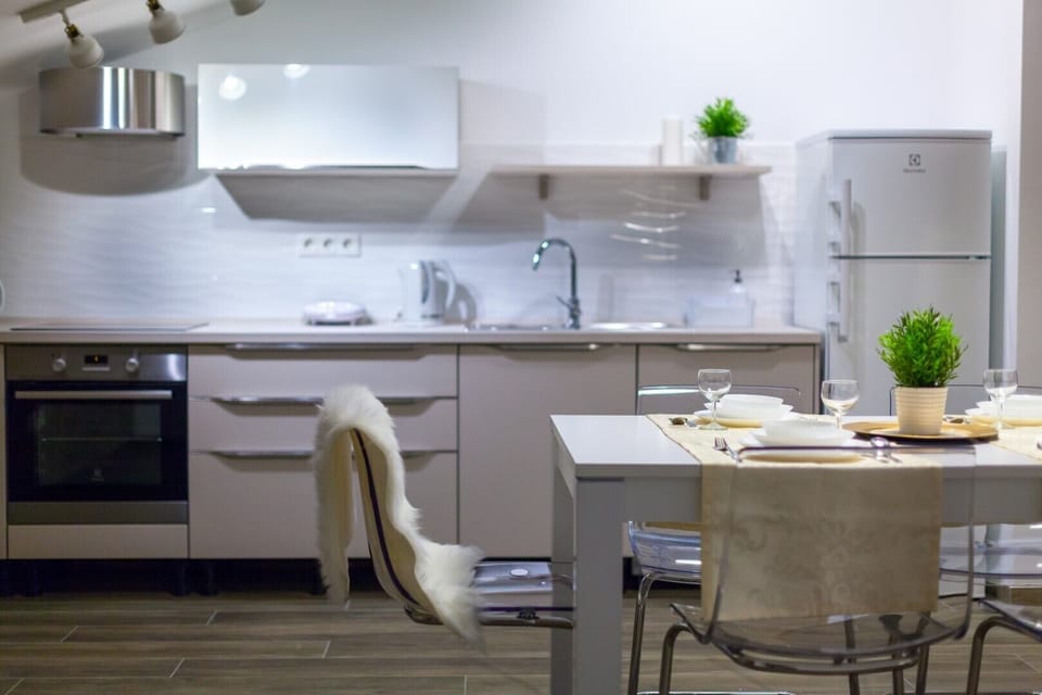 Dining room, Kitchen