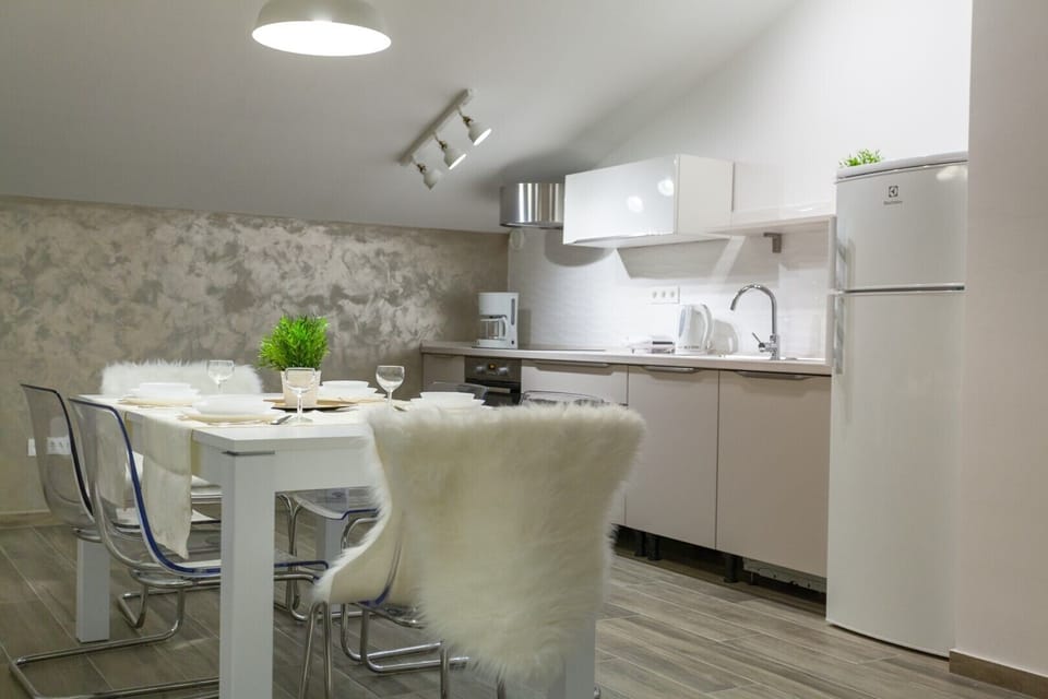 Dining room, Kitchen
