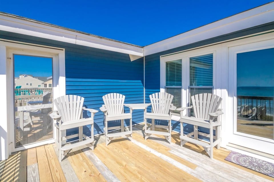 Top Floor Sun Deck