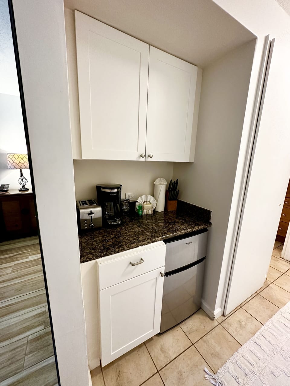 Kitchenette 