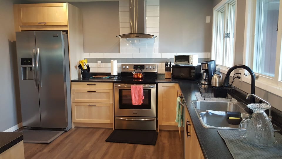The kitchen is ready to go, just bring your ingredients!