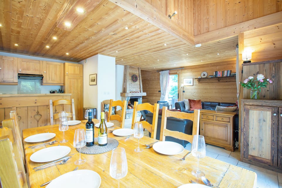 Dining table for 10 people