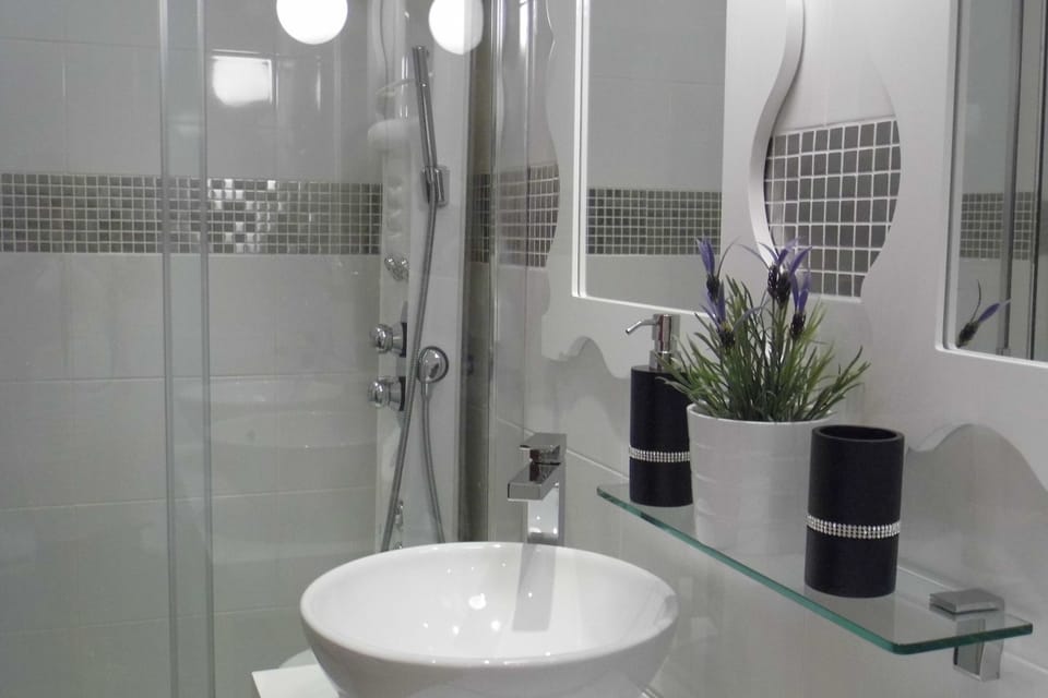 Ensuite Bathroom