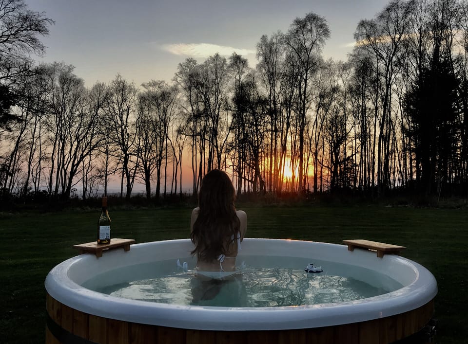 Amazing at anytime of the year - a Spring 2019 Hot Tub with stunning Sunset 