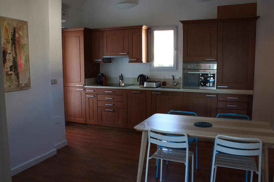 Kitchen (2)