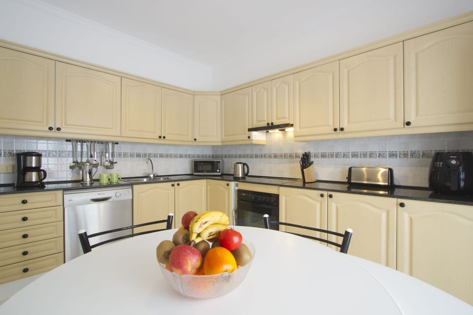 Lavish well equipped kitchen 