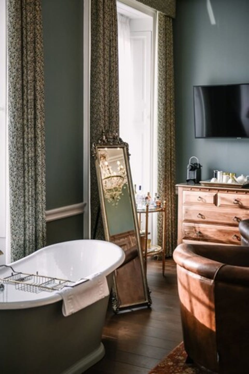 Luxury Suite | Premium bedding, desk, laptop workspace, blackout drapes