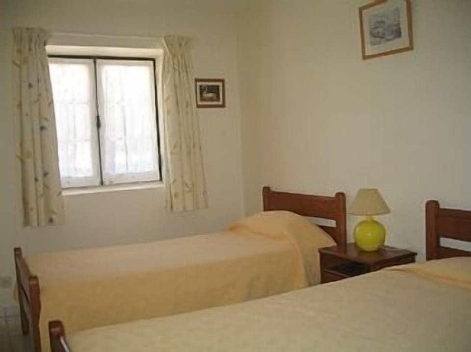 Twin Bedroom