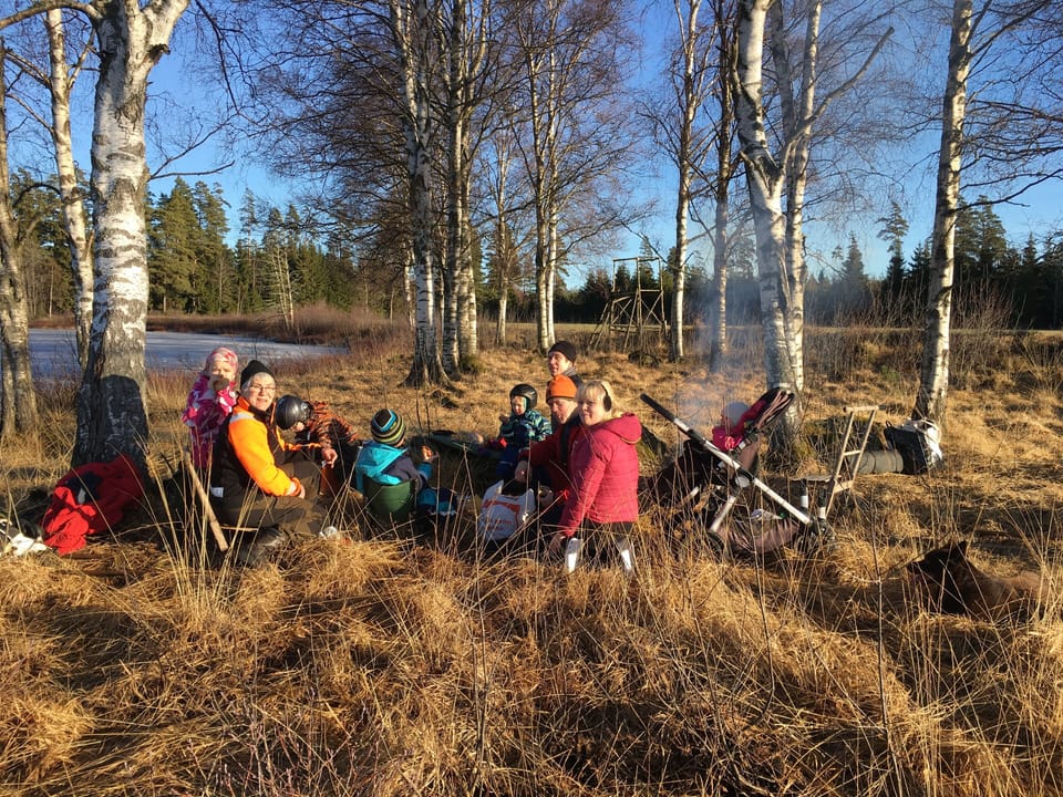 Olof and Per with families.
Birgitta also included in the picture.