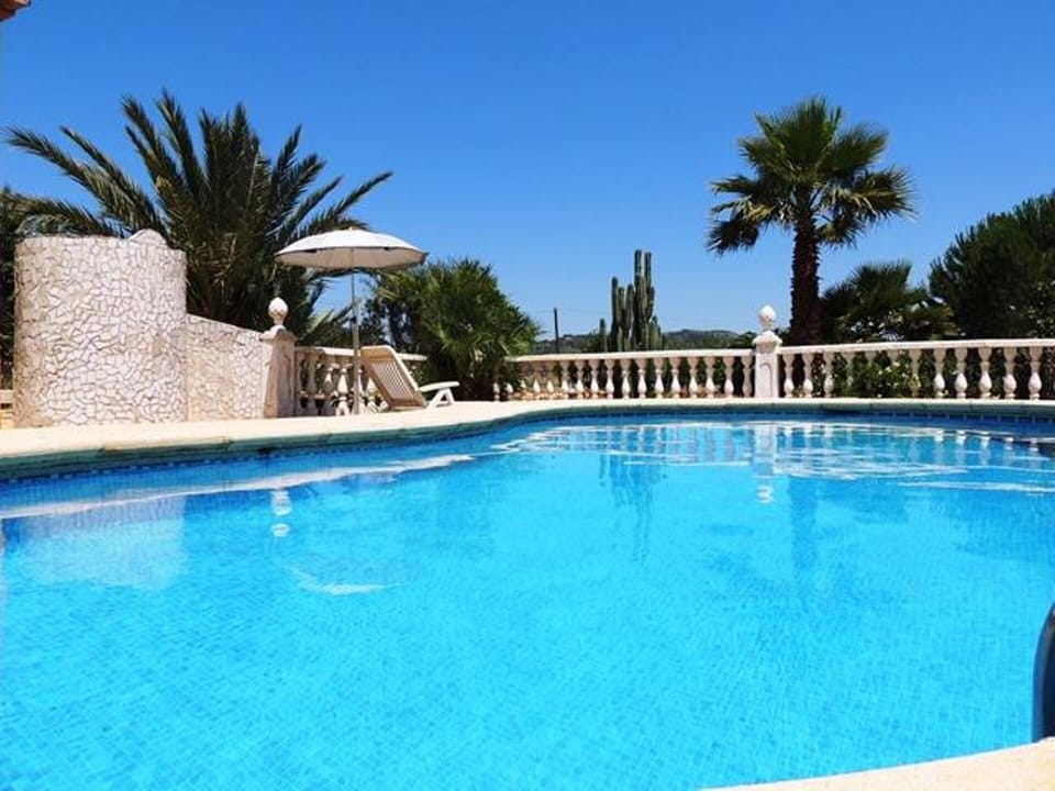 Private pool