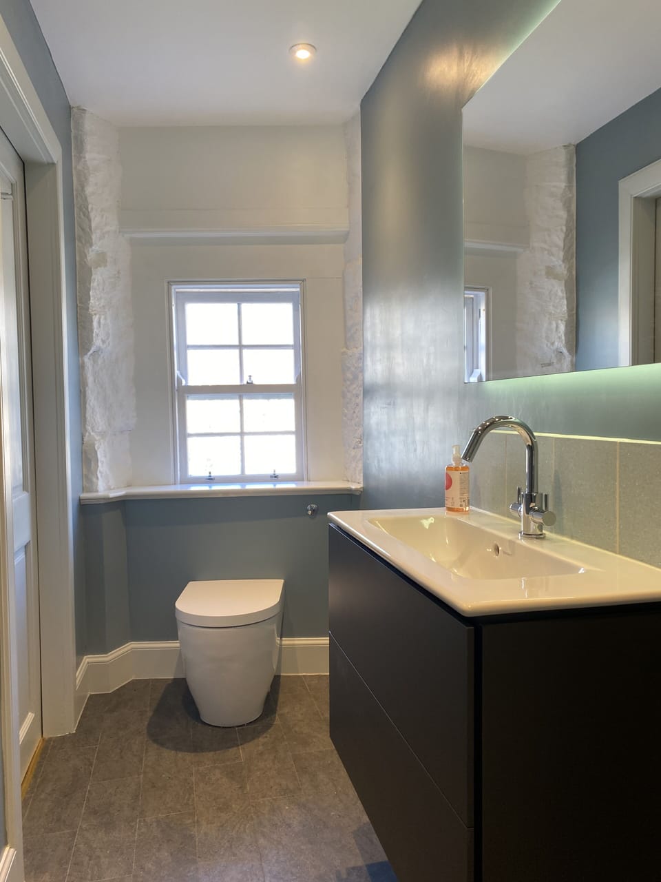 Bathroom located adjacent to the double bedroom on the first floor landing.