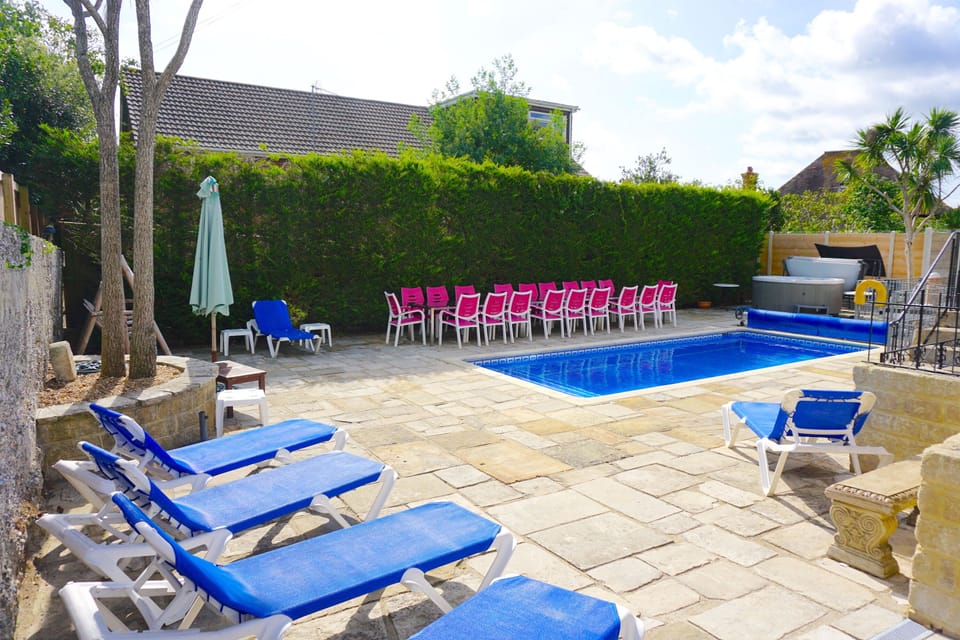 PRIVATE HEATED POOL (MAY THROUGH SEPTEMBER) AND HUGE SUNTRAP TERRACE AREA!