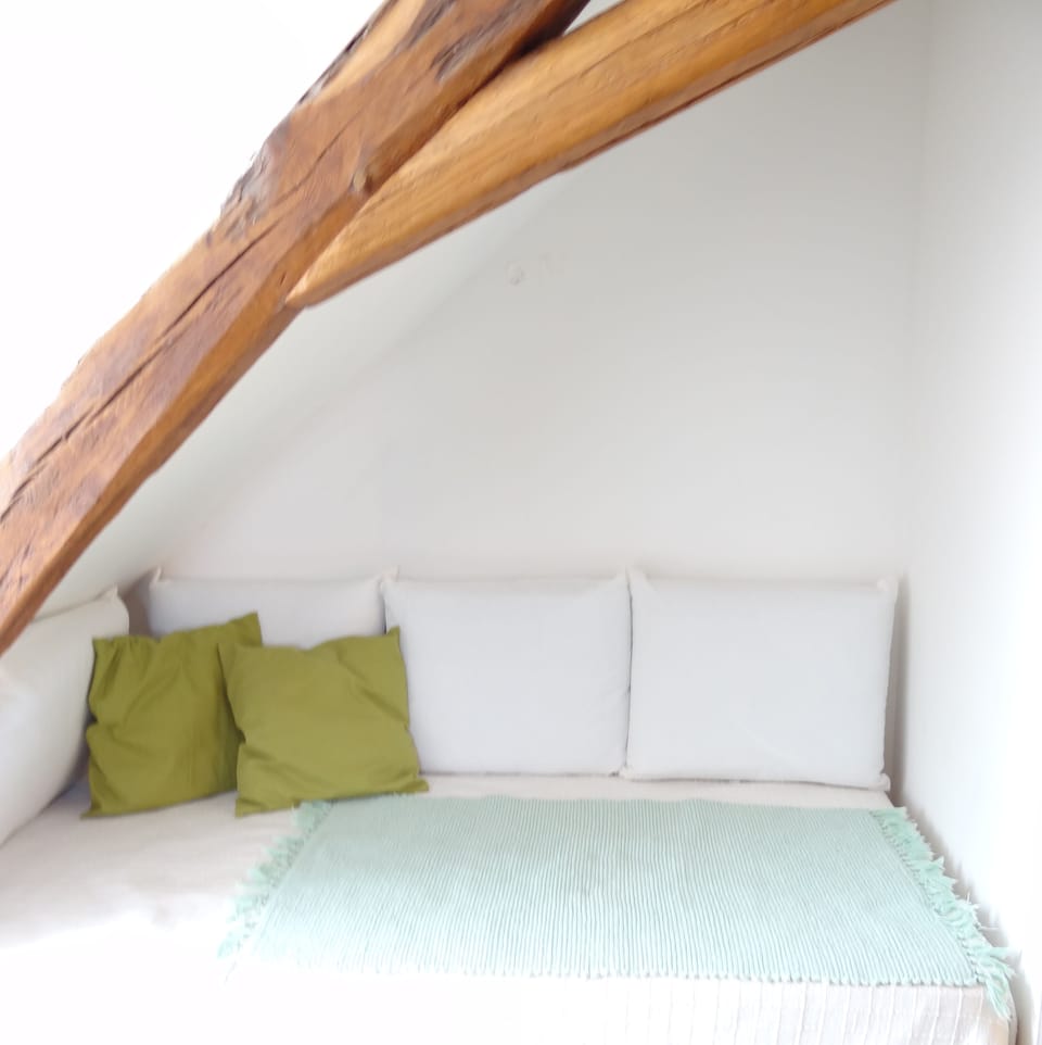 Double Room, Non Smoking, Valley View | Room amenity
