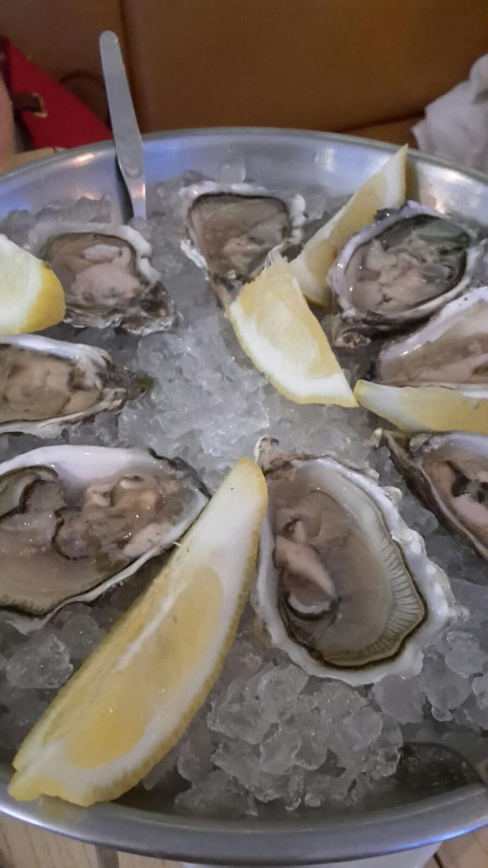 Fresh oysters