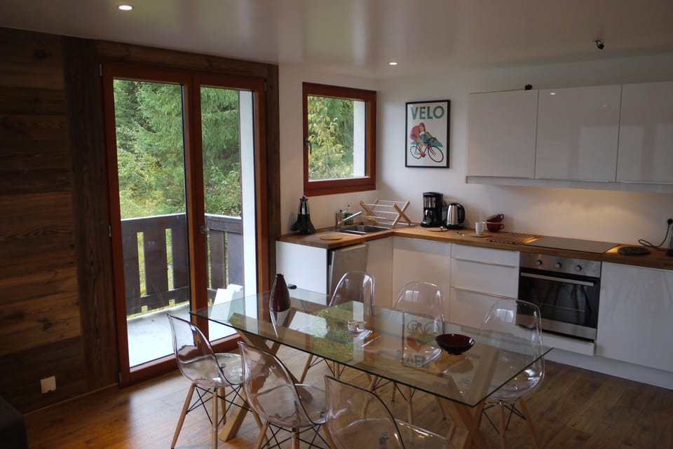Dining/Kitchen