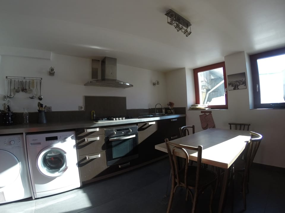 Kitchen / Cuisine 