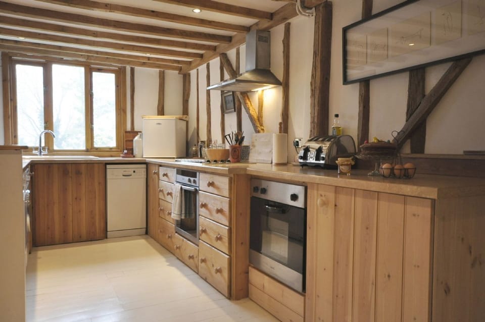 DH main Kitchen twin ovens