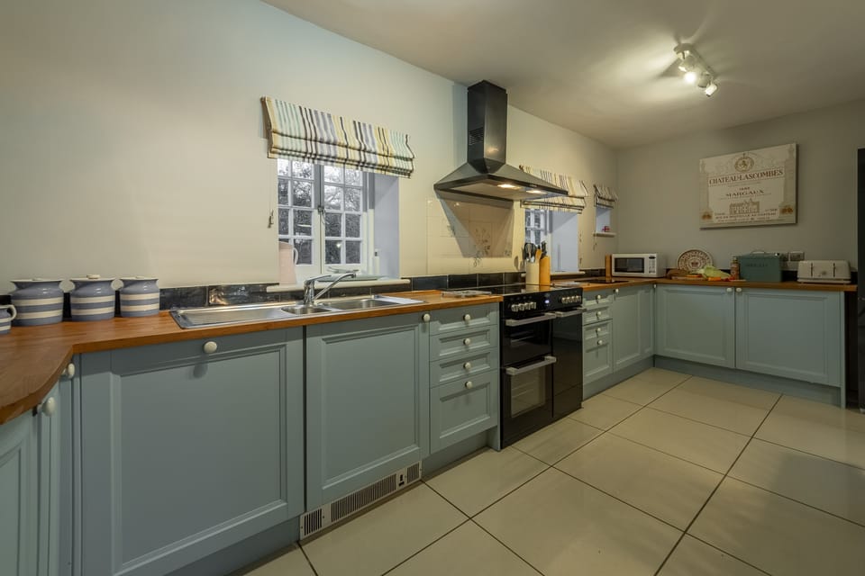 Ground floor: Kitchen
