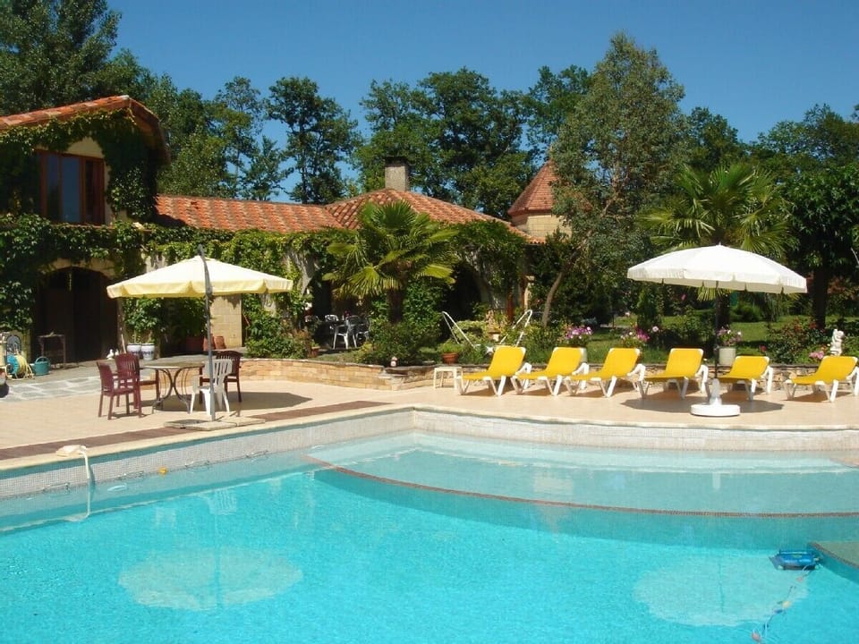 The villa, pool and main terrace