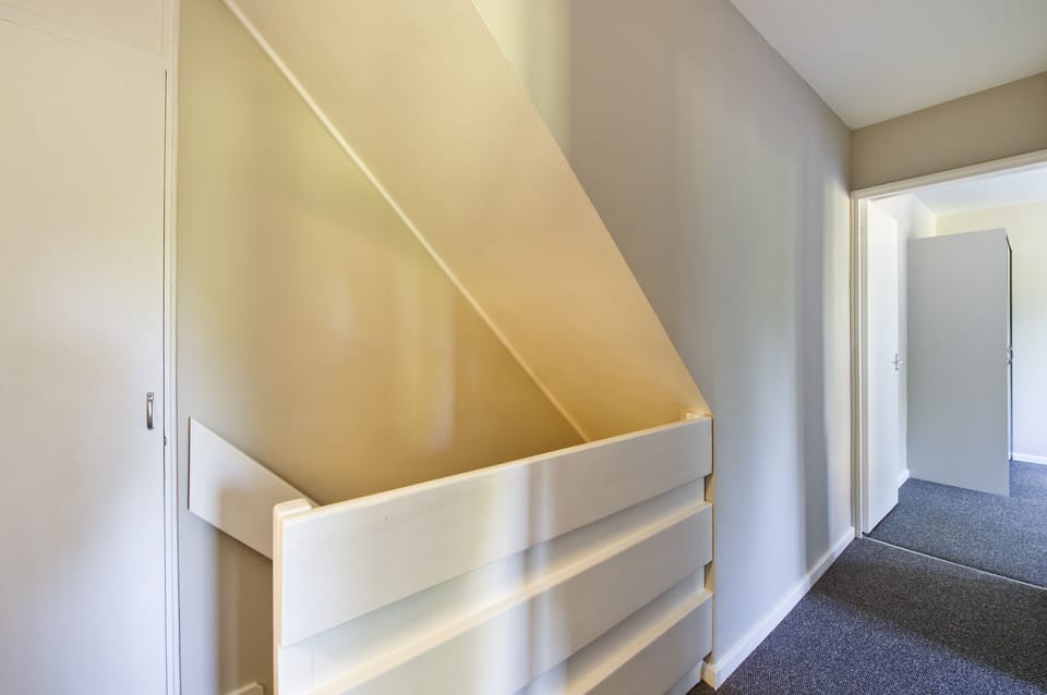 1st Floor Hall