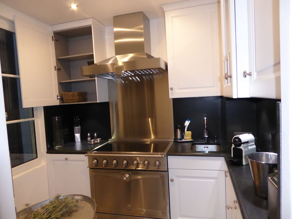 Kitchen with La Cornue stove