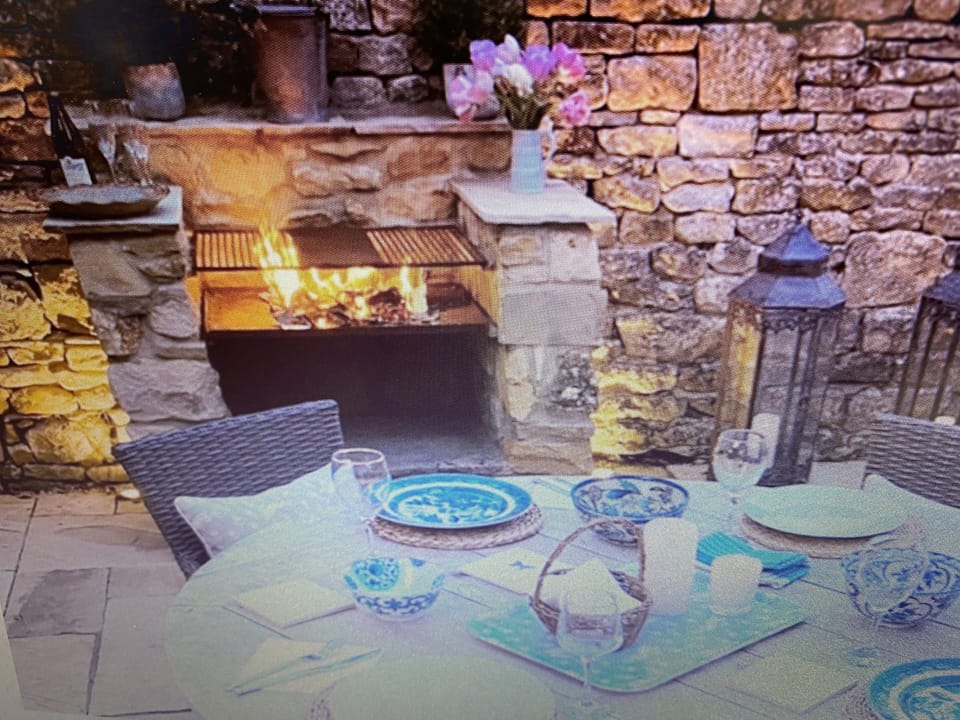 BBQ in the courtyard.
