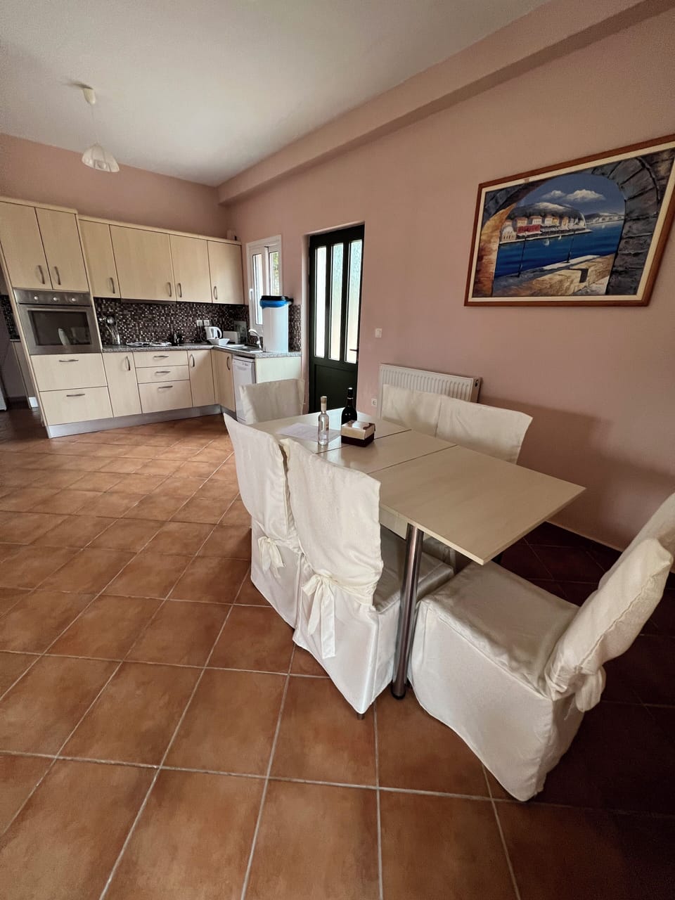 Dining roo/kitchen 