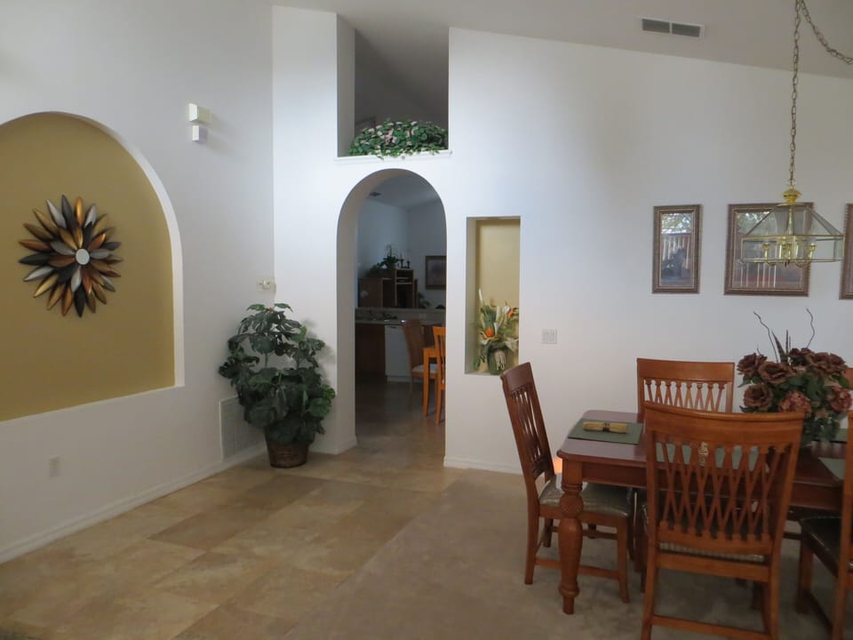Entrance/Dining Area