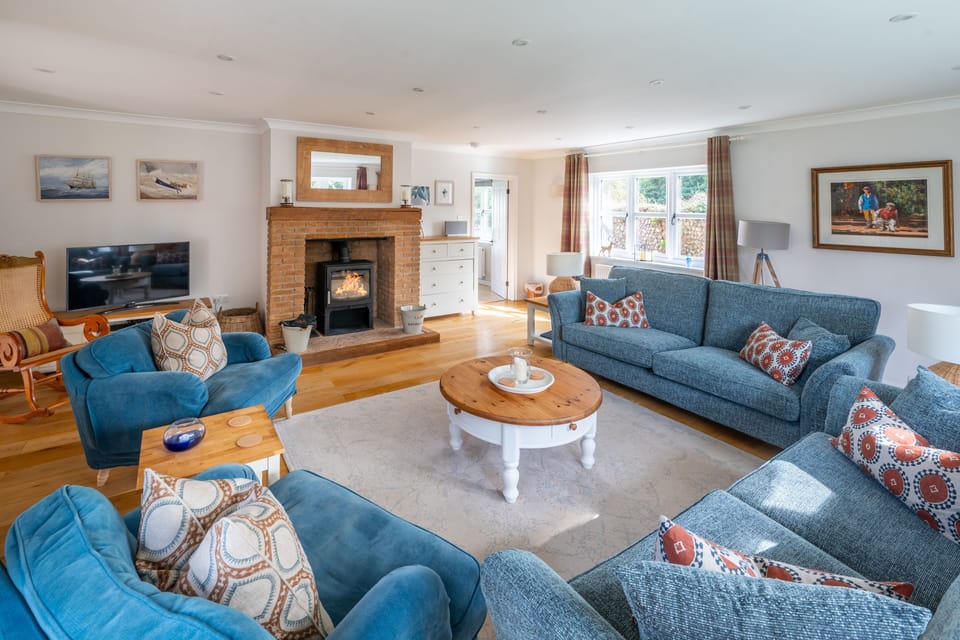 Waterside, Wiveton: Spacious and homely sitting room