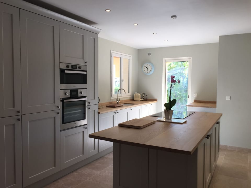It's a pleasure rustling up meals in the well-equipped, newly renovated kitchen