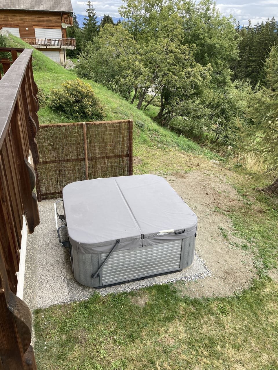 Hot tub in the garden
