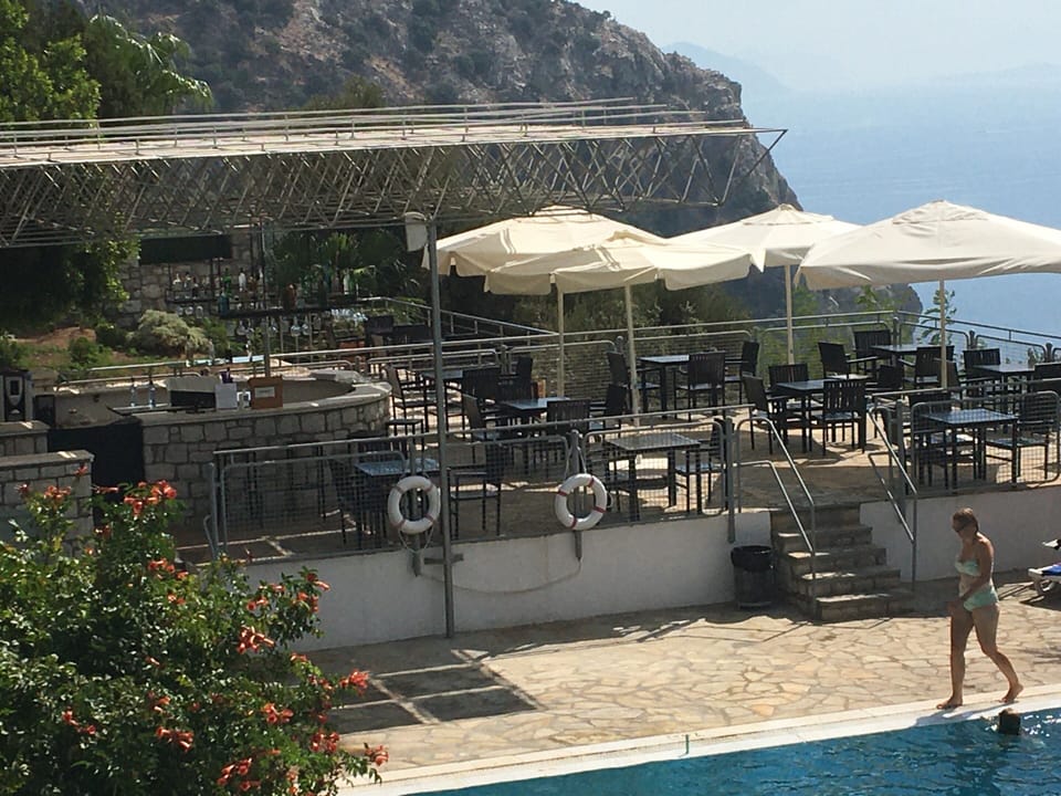 Pool bar 